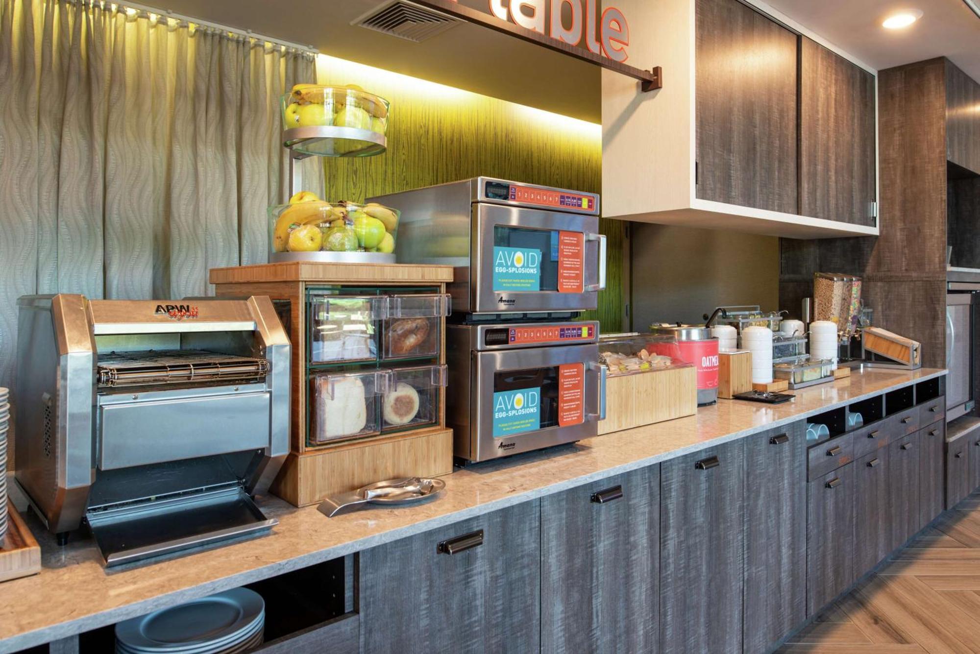 Home2 Suites By Hilton Tampa Downtown Channel District Экстерьер фото